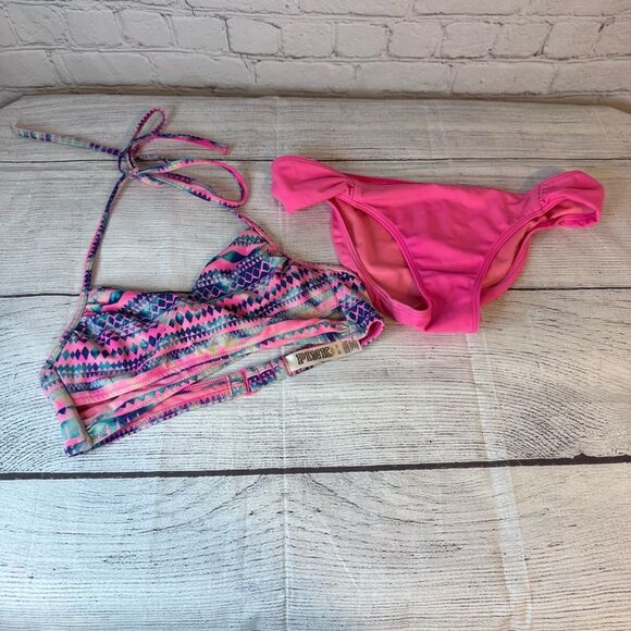 Pink Victoria’s Secret Multicolor Swim Set size XS - Picture 1 of 5